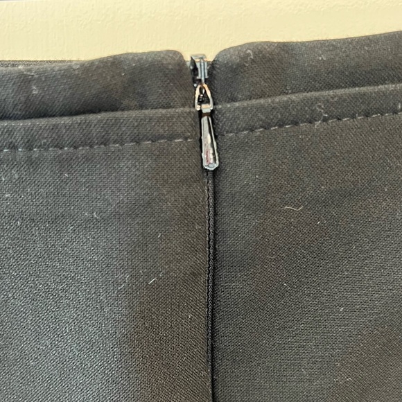 Karen Millen High Waist MIDI Pencil Skirt with Buckle Detail - Picture 10 of 16